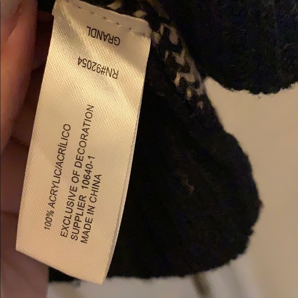 Reindeer Christmas Sweater - Picture 4 of 4